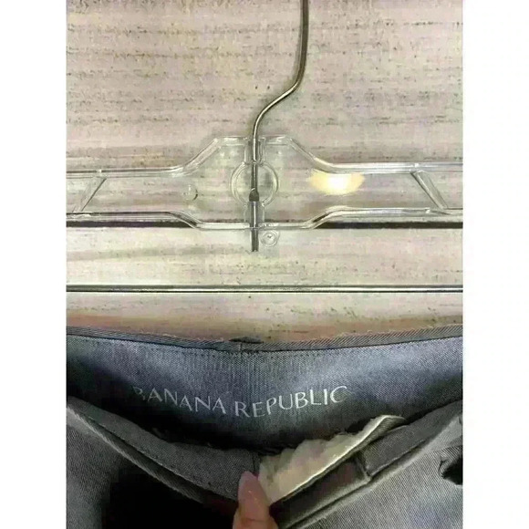 Banana Republic Weekend Chino Pants - Picture 6 of 6